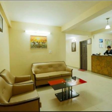 Hotel Mohan Palace Manāli Zewnętrze zdjęcie